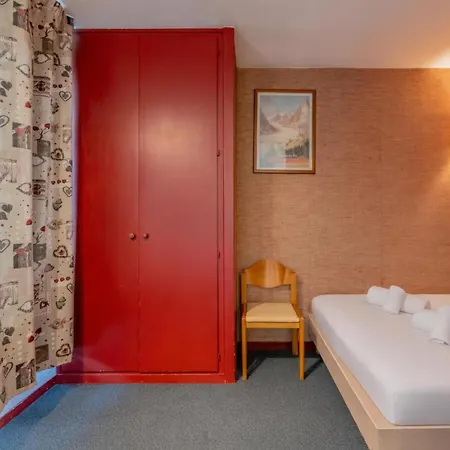 Cham Sud Chailloud102 Chamonix Centre Balcony Views Sleeps 3 - Happy Rentals Apartament *