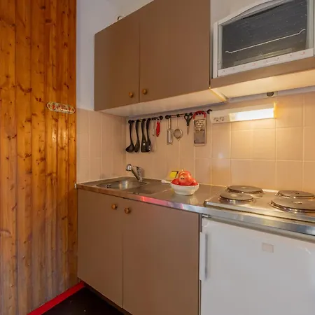 Cham Sud Chailloud102 Chamonix Centre Balcony Views Sleeps 3 - Happy Rentals * Chamonix