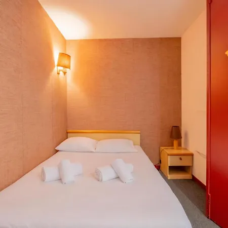 Cham Sud Chailloud102 Chamonix Centre Balcony Views Sleeps 3 - Happy Rentals *