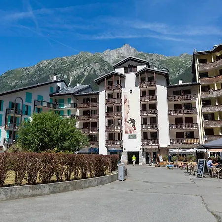 Cham Sud Chailloud102 Chamonix Centre Balcony Views Sleeps 3 - Happy Rentals