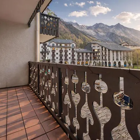 Cham Sud Chailloud102 Chamonix Centre Balcony Views Sleeps 3 - Happy Rentals